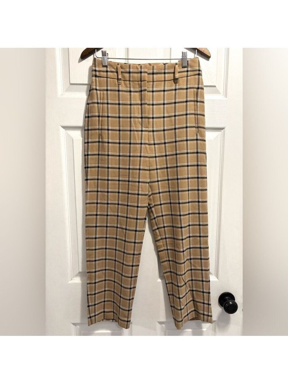 Aritzia Wilfred Plaid Dress Pants Wool Blend
Brown and Tan Ankle Size 6